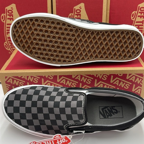 Vans Men’s Classic Slip-On Black/Pewter Checkerboard 
VN000EYEBPJ
Sneakers - Picture 3 of 16